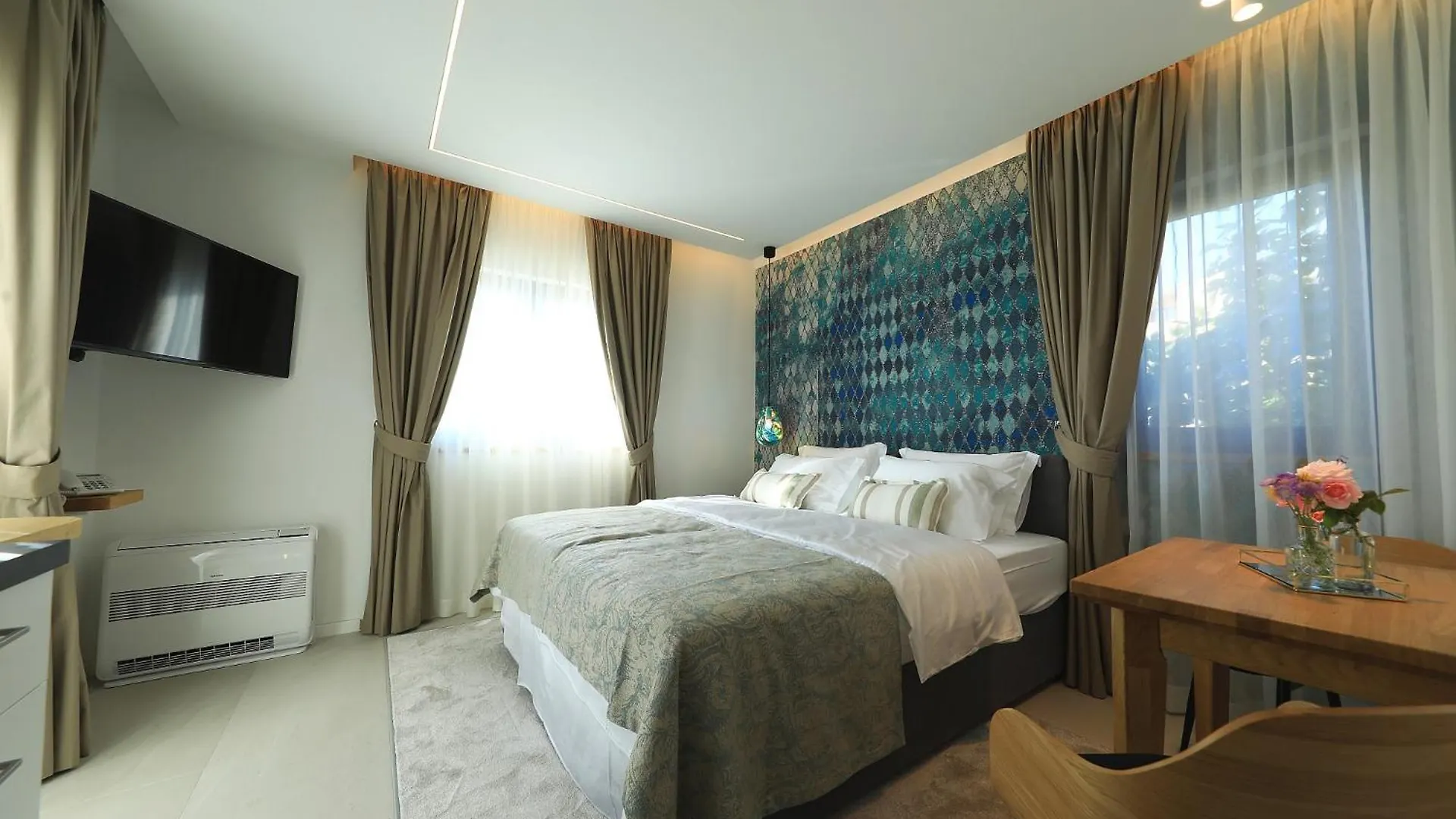 Villa Manda Zadar Luxury Apartments 4*,